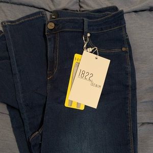 NWT 1822 Denim high rise butter denim jeggings - size 14/32